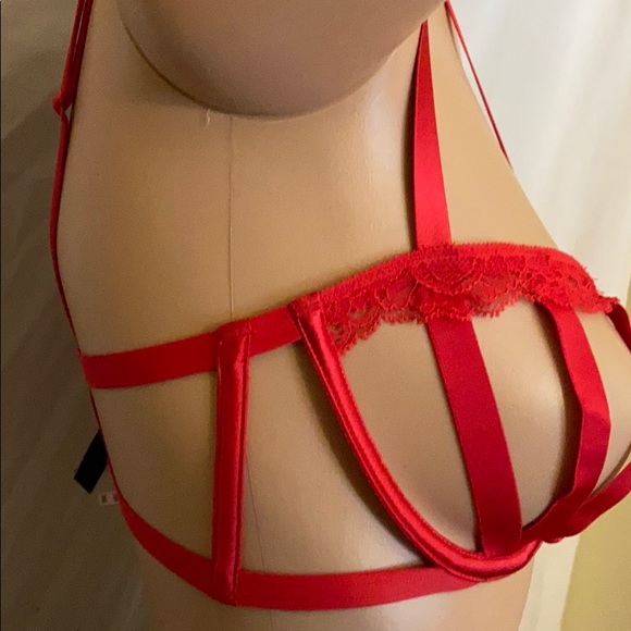 Victoria’s Secret woman Bras - Picture 2 of 5